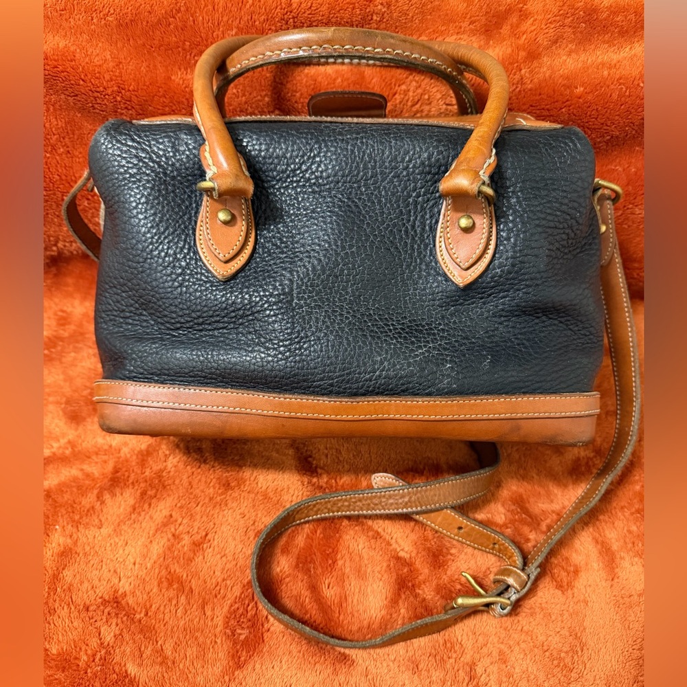 Vintage Dooney & Bourke AWL Doctor Satchel Black & Tan Made in USA - Picture 7 of 13